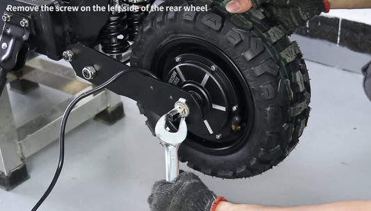 How to Remove and Replace the Rear Motor on an Arwibon Q30 Scooter