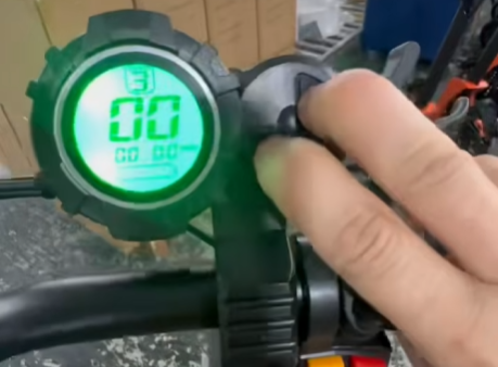 How to Use Single, Dual, ECO, and TURBO Modes on an Arwibon Q06Pro Electric Scooter
