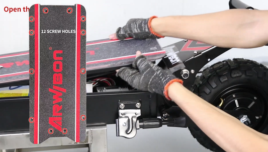 How to Open the Battery Compartment Cover on an Arwibon Q30 Scooter