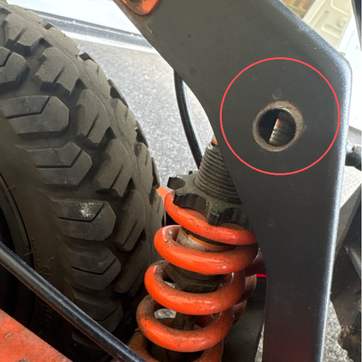 Arwibon GT08 Front Suspension Axle + Spacer